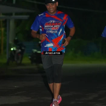 Runner Photo 6038912