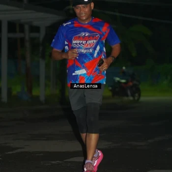Runner Photo 6038915