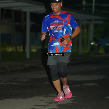 Runner Photo 6038930
