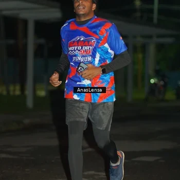 Runner Photo 6038933