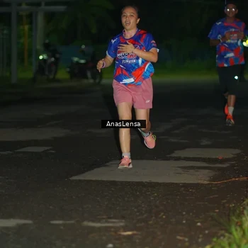Runner Photo 6038954
