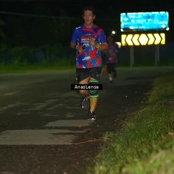 Runner Photo 6038977