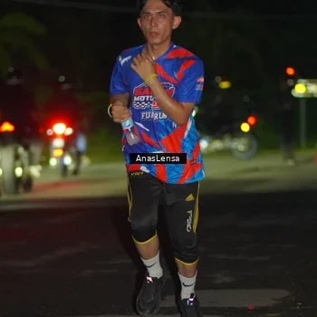 Runner Photo 6038992