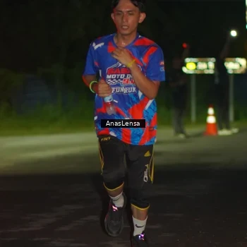 Runner Photo 6038993
