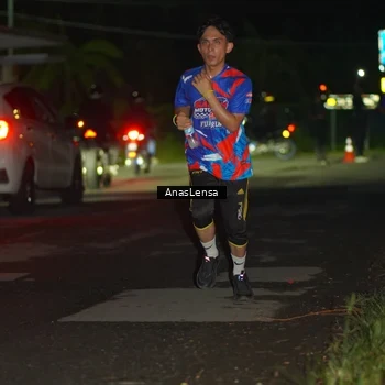 Runner Photo 6038994