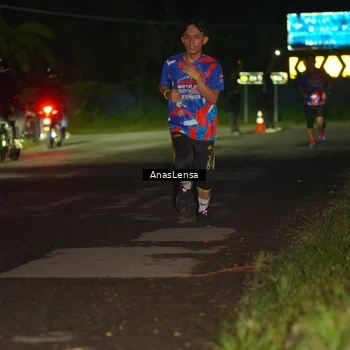 Runner Photo 6038997