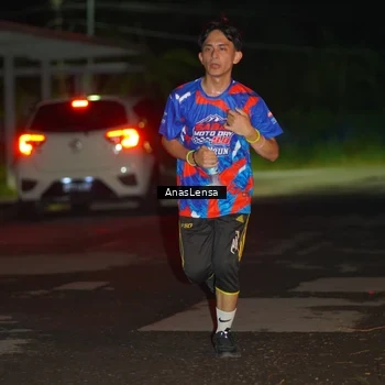 Runner Photo 6039003