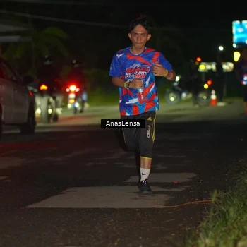 Runner Photo 6039007