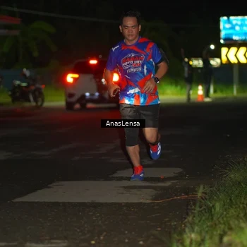 Runner Photo 6039011
