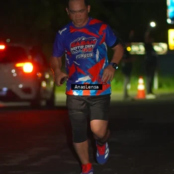 Runner Photo 6039013