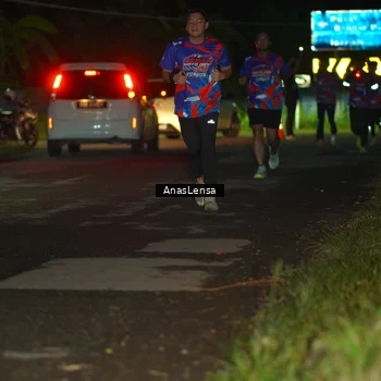 Runner Photo 6039024