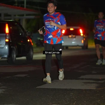 Runner Photo 6039041