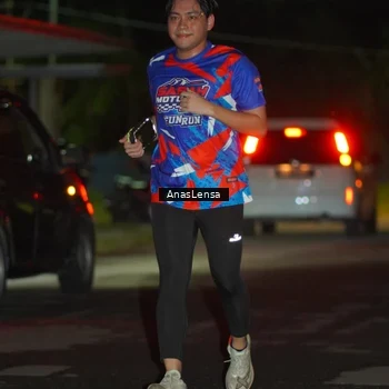 Runner Photo 6039042