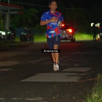 Runner Photo 6039049