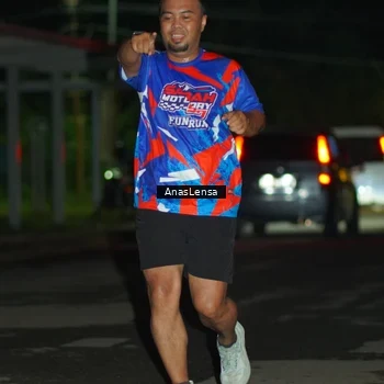 Runner Photo 6039058
