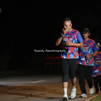 Runner Photo 6039064