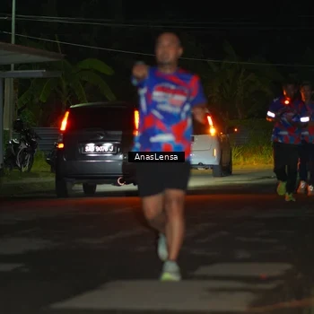 Runner Photo 6039065