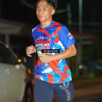 Runner Photo 6039075