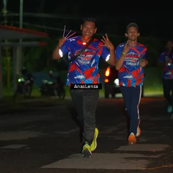 Runner Photo 6039088