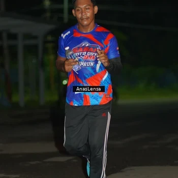 Runner Photo 6039097