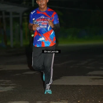 Runner Photo 6039098