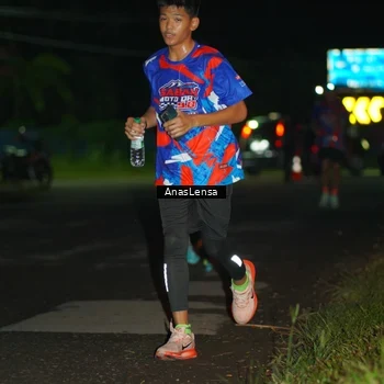 Runner Photo 6039101