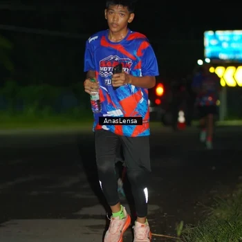 Runner Photo 6039104
