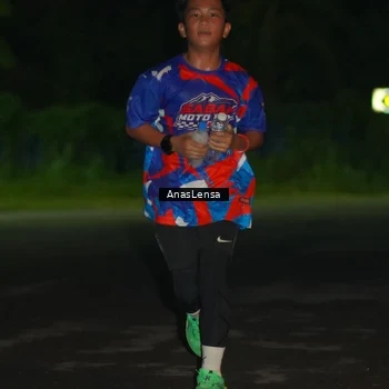 Runner Photo 6039106