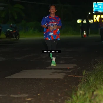 Runner Photo 6039108