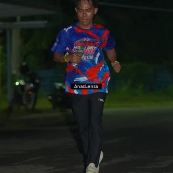 Runner Photo 6039115