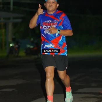 Runner Photo 6039116