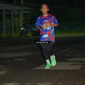 Runner Photo 6039121