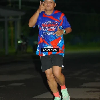 Runner Photo 6039122