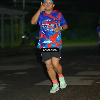 Runner Photo 6039124