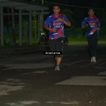 Runner Photo 6039147