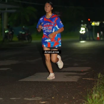 Runner Photo 6039148