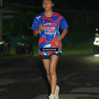 Runner Photo 6039149