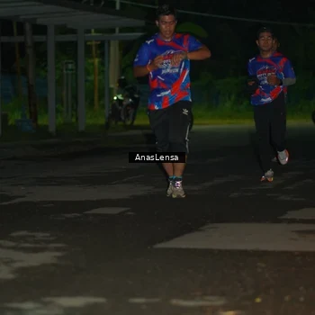 Runner Photo 6039150