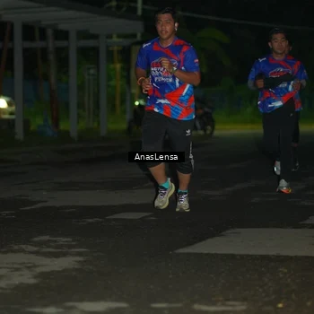 Runner Photo 6039153