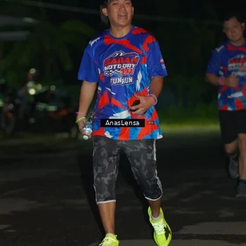 Runner Photo 6039172