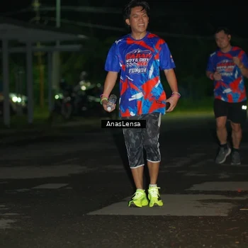 Runner Photo 6039174