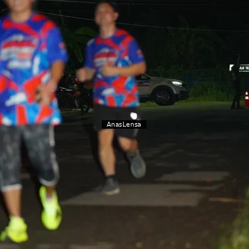 Runner Photo 6039176