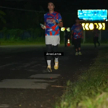 Runner Photo 6039182