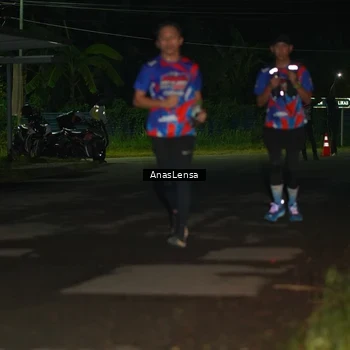 Runner Photo 6039198