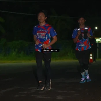 Runner Photo 6039199
