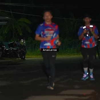Runner Photo 6039200