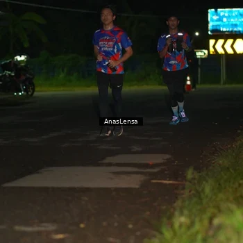 Runner Photo 6039202