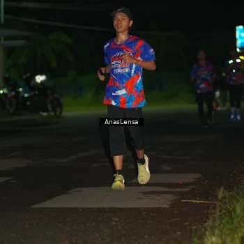 Runner Photo 6039203