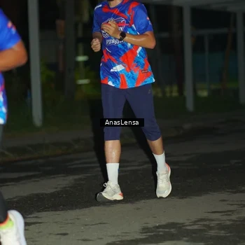 Runner Photo 6039242