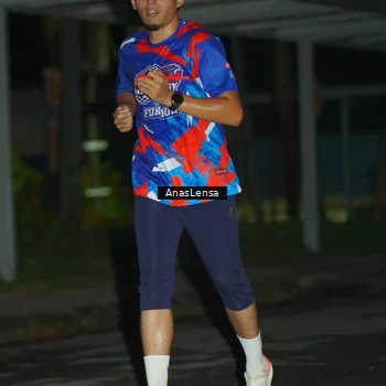 Runner Photo 6039243